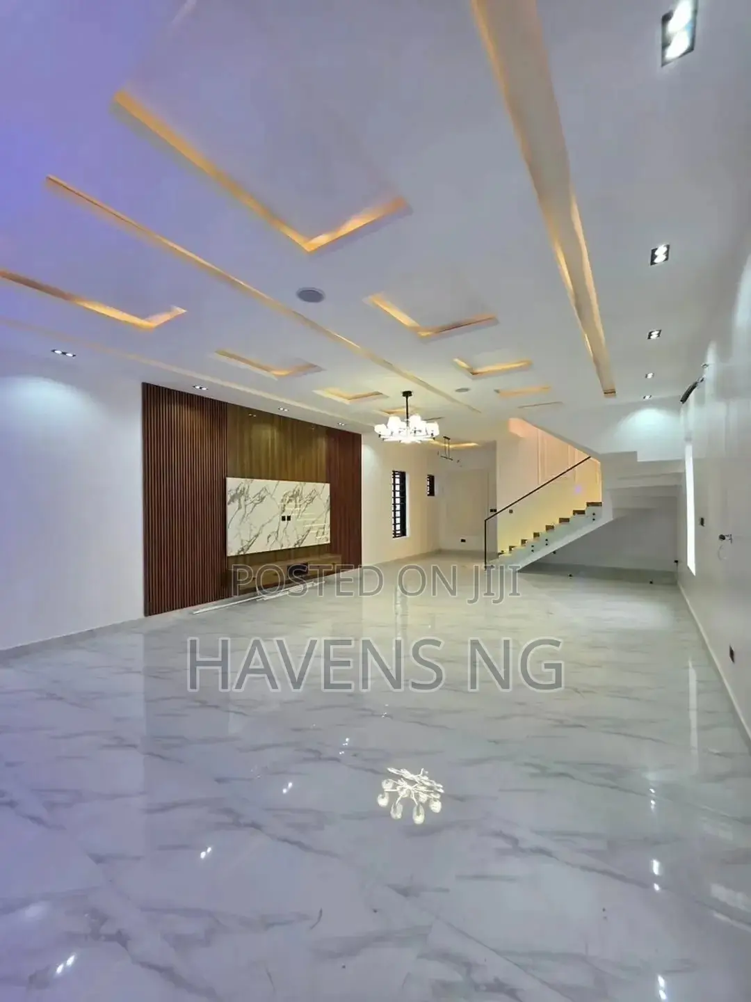 5bdrm Duplex in Lekki Phase 2 for sale in Lekki Phase 2