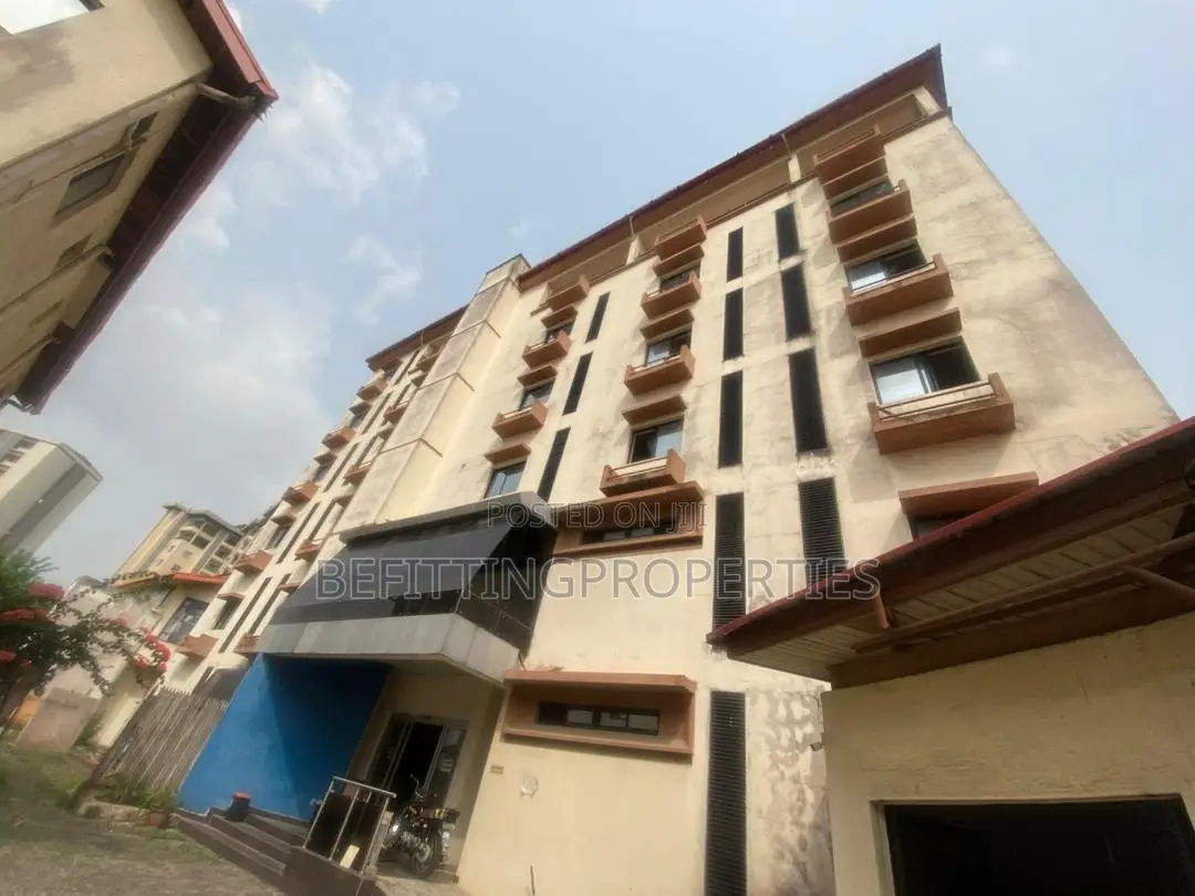 2bdrm Block of Flats in Victoria Island for sale in Victoria Island