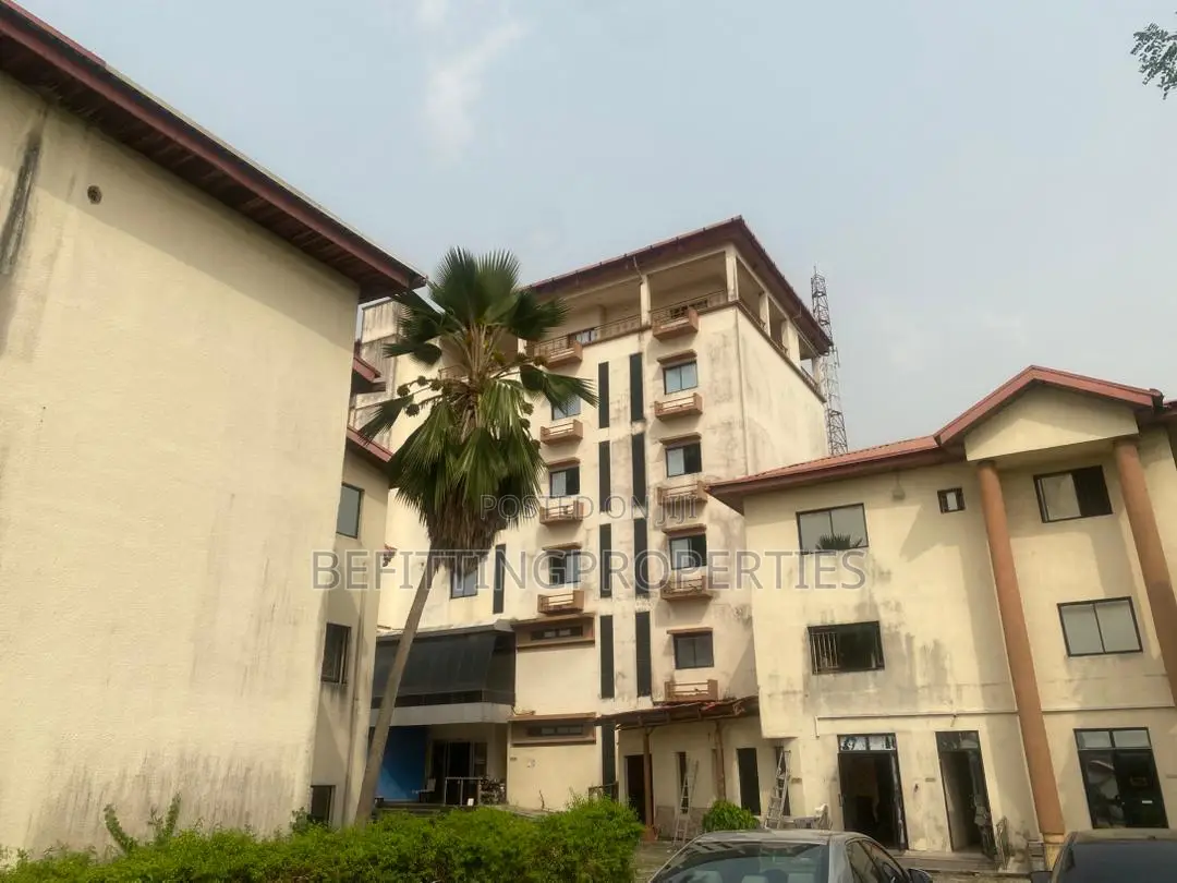 2bdrm Block of Flats in Victoria Island for sale in Victoria Island