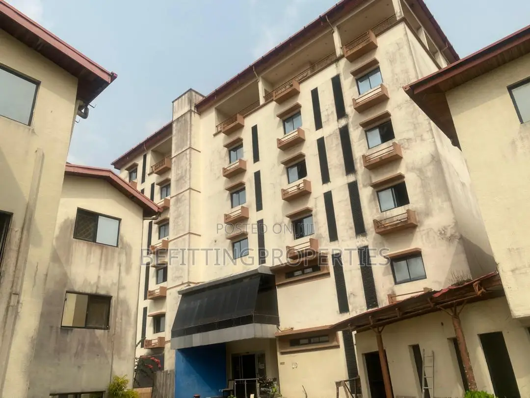 2bdrm Block of Flats in Victoria Island for sale in Victoria Island