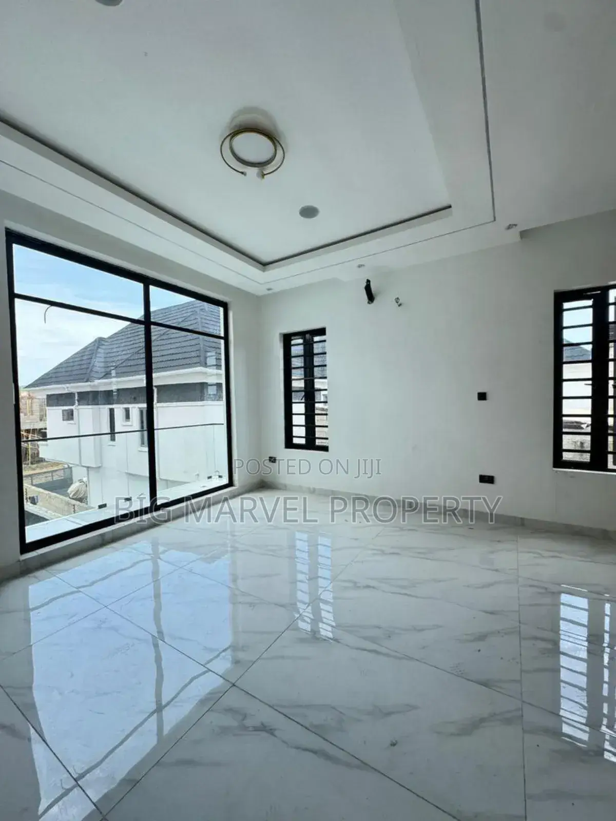 4bdrm Duplex in Ikota for sale in Ikota