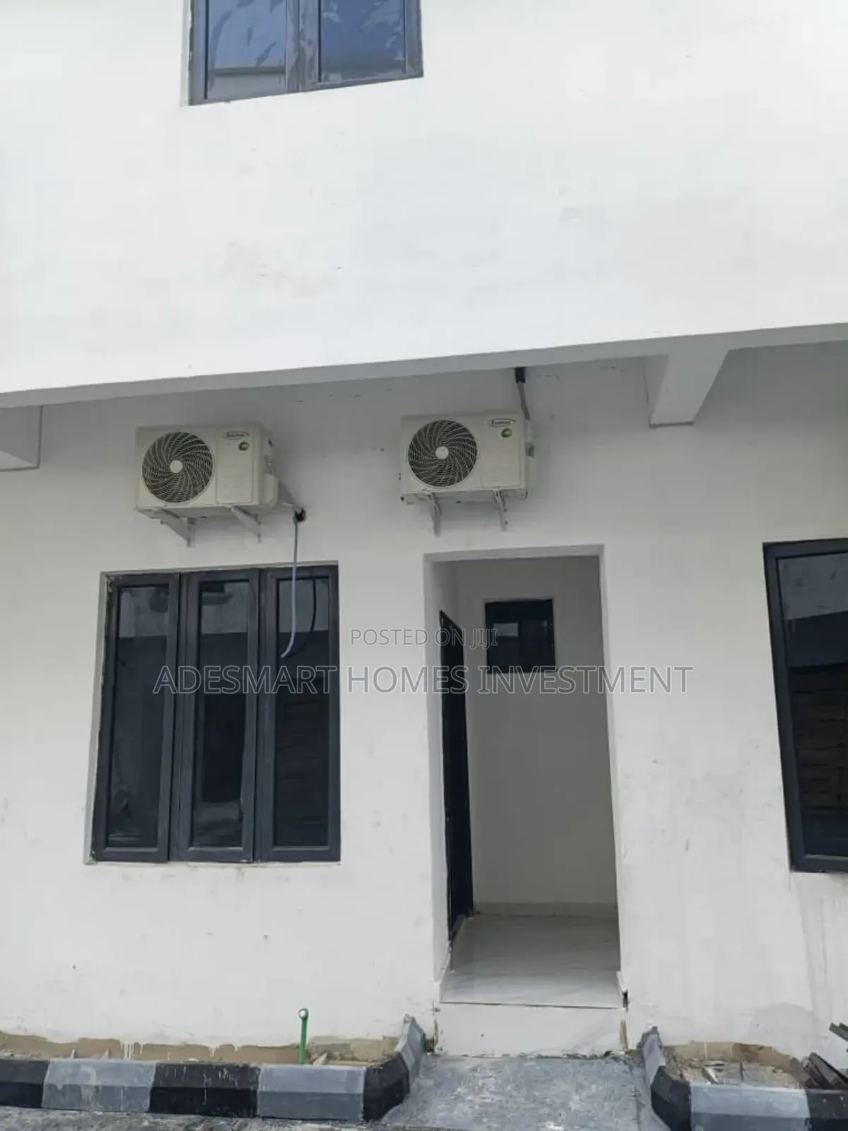 Furnished 2bdrm Townhouse / Terrace in Off Freedom Way for rent in Lekki Phase 1