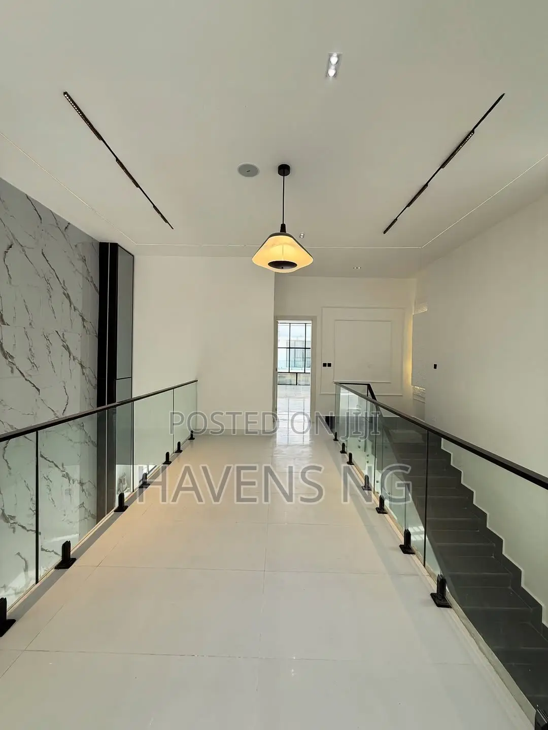5bdrm Duplex in Lekki Phase 2 for sale in Lekki Phase 2
