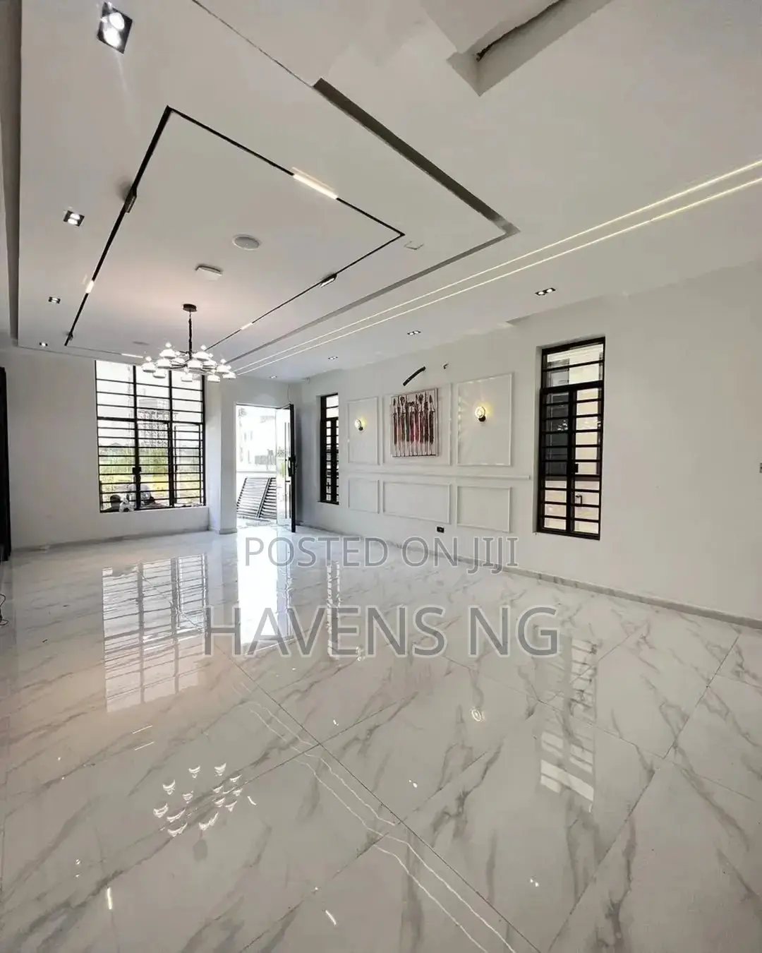 5bdrm Duplex in Chevron for sale in Chevron