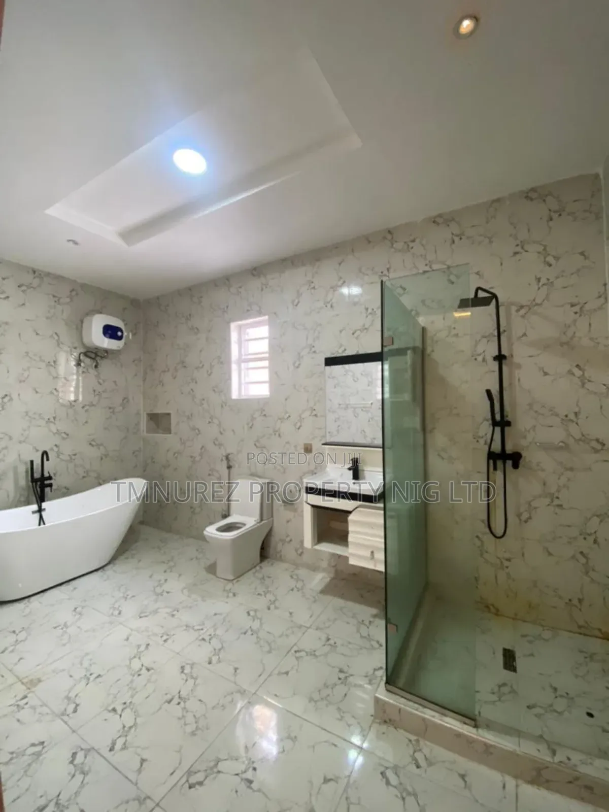 4bdrm Duplex in Lekki Conty, Ikota for rent in Ikota