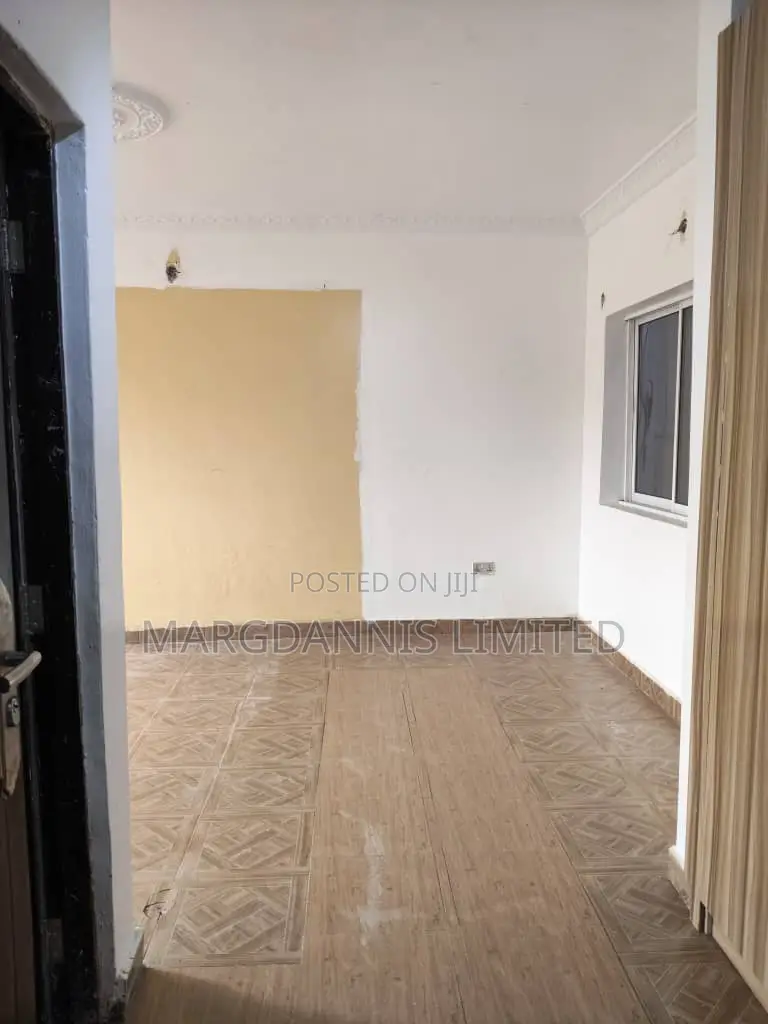 Furnished 3bdrm Block of Flats in Lagos, Ibeshe / Ikorodu for sale in Ibeshe / Ikorodu