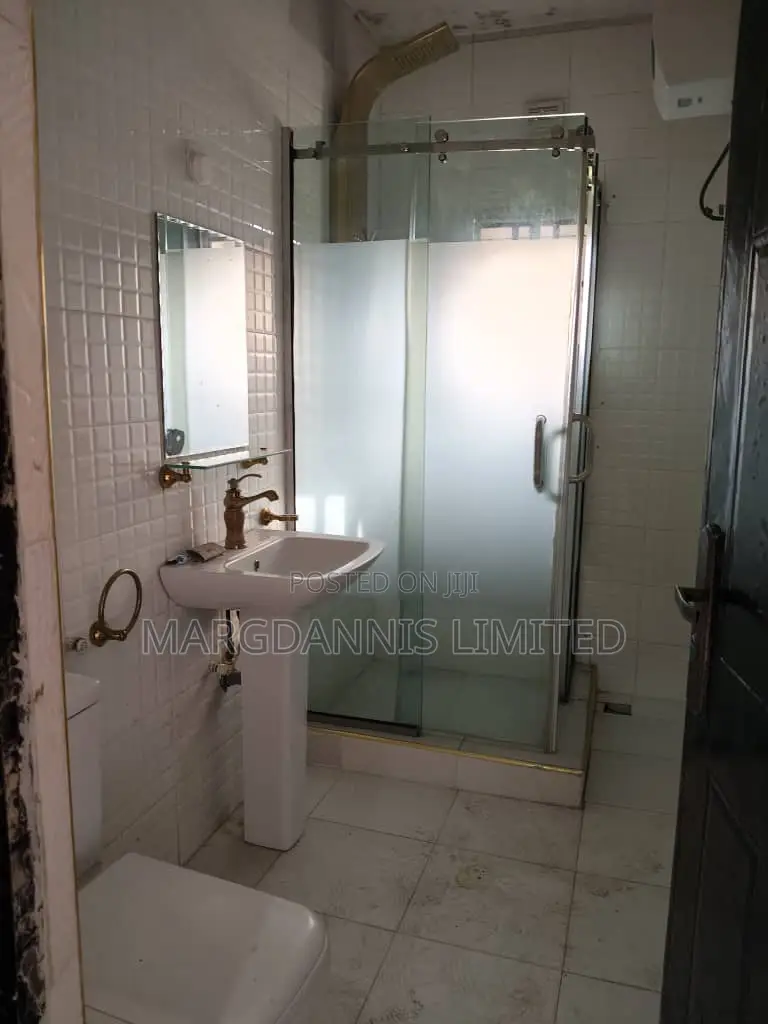 Furnished 3bdrm Block of Flats in Lagos, Ibeshe / Ikorodu for sale in Ibeshe / Ikorodu