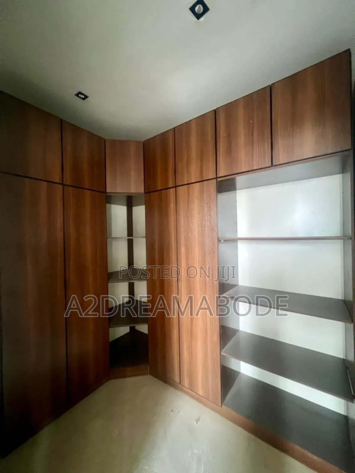 4bdrm Duplex in Ikeja Gra for sale in Ikeja