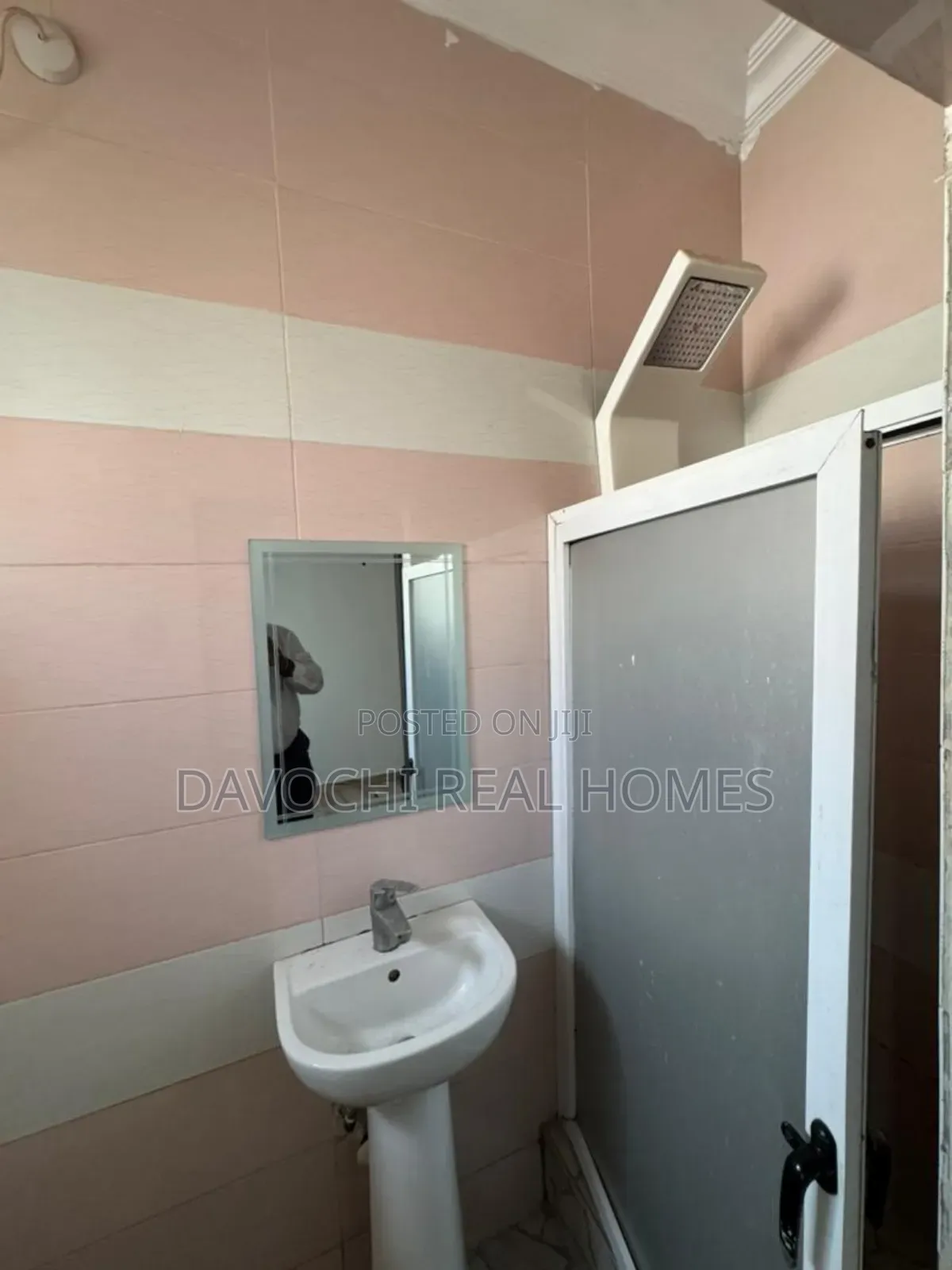 4bdrm Duplex in Chevron, Lekki for rent in Lekki