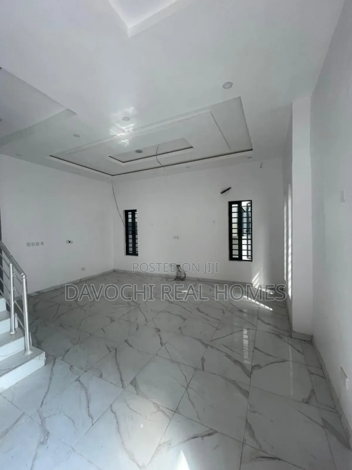 4bdrm Duplex in Chevron for rent in Chevron