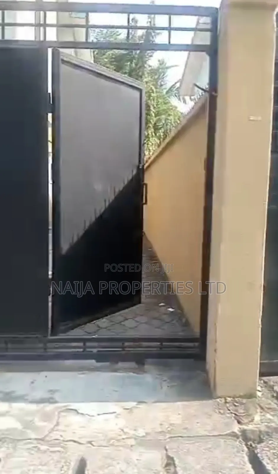 4bdrm Duplex in Off Mobolaji Johnson, Lekki Phase 1 for sale in Lekki Phase 1