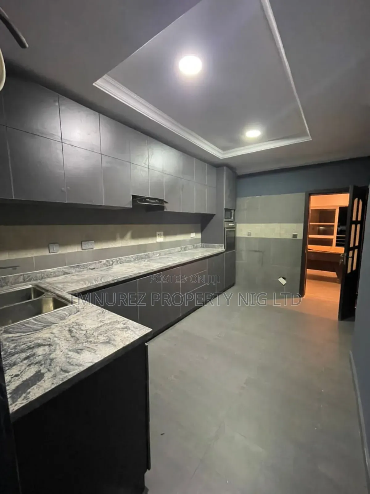 Mini Flat in Ikota for rent in Ikota