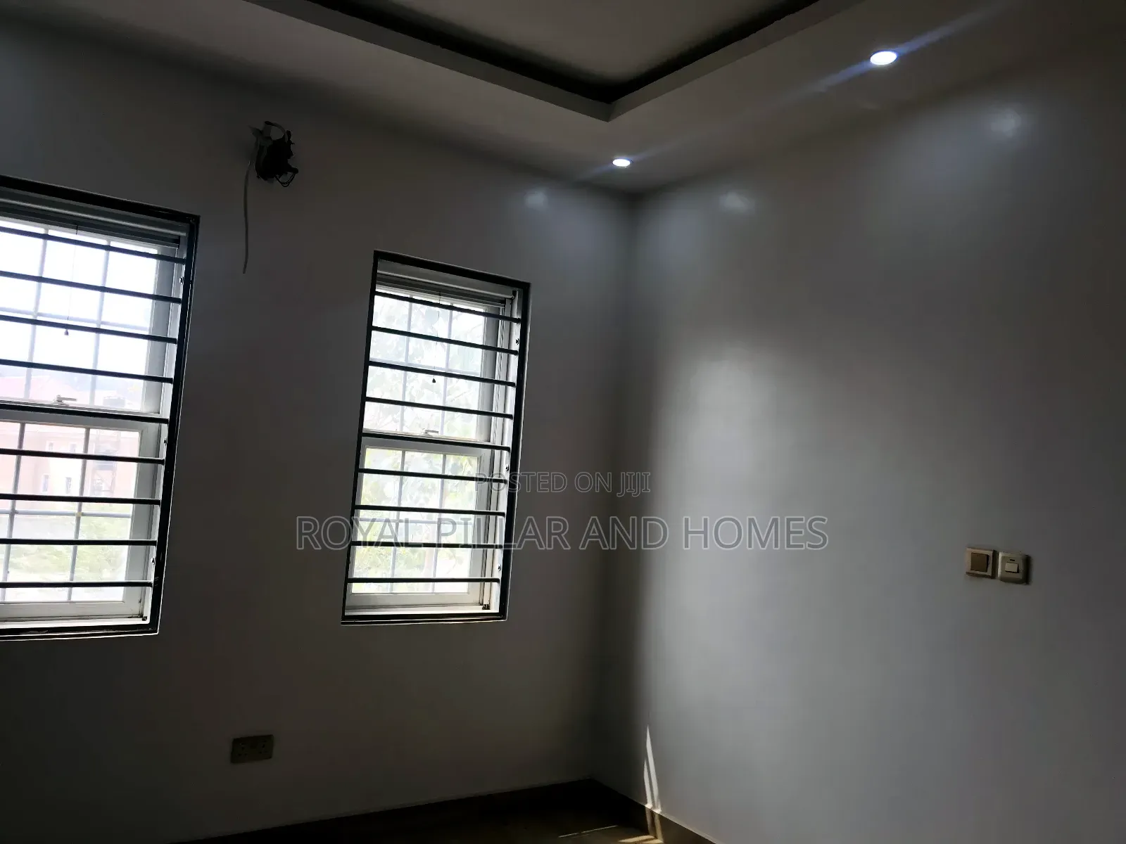 2bdrm Block of Flats in Kaura By Games for sale in Kaura
