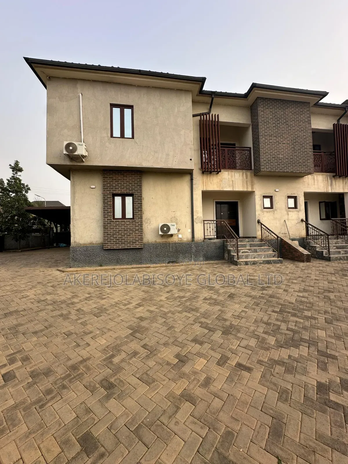 4bdrm Duplex in In An Estate for rent in Life Camp