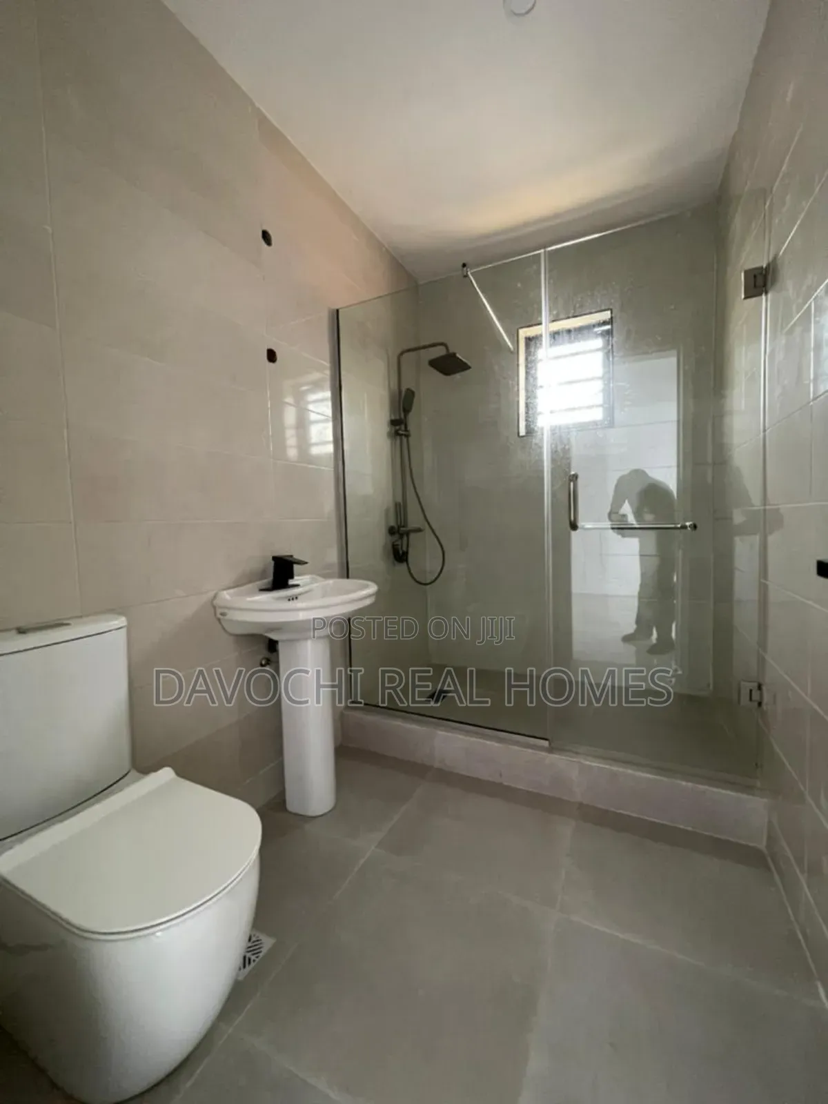4bdrm Duplex in Ologolo for rent in Ologolo