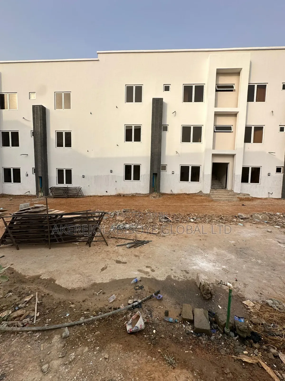 2bdrm House in In An Estate Around for sale in Life Camp