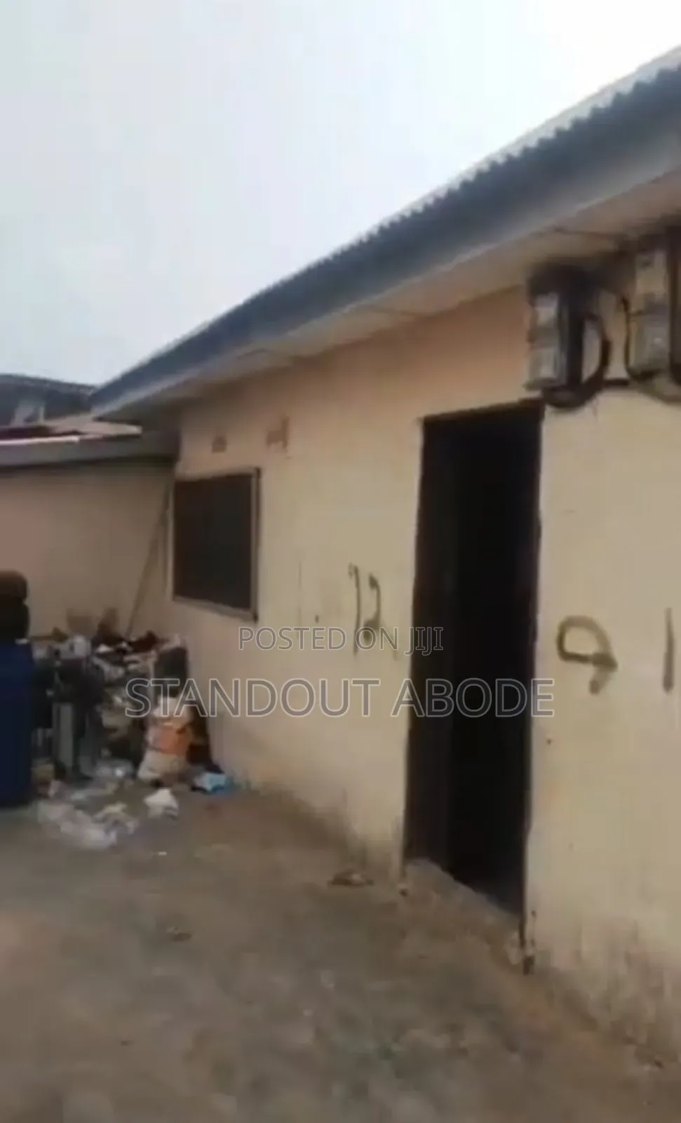 1bdrm Bungalow in Mushin Lagos for sale in Mushin
