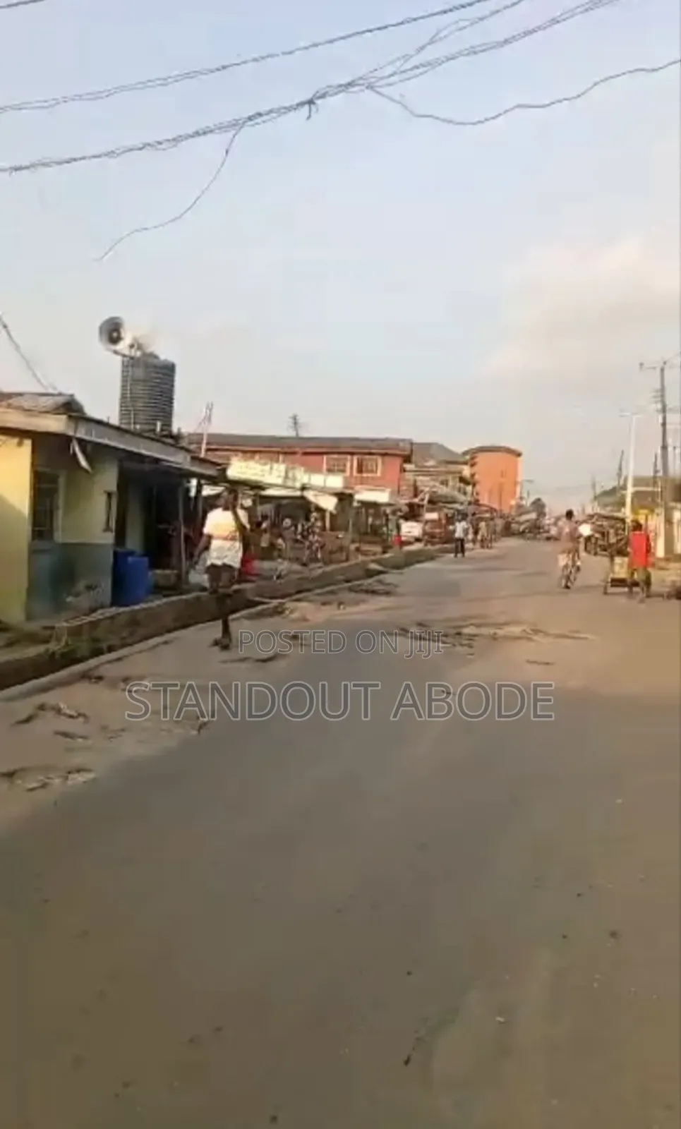 Demolishable Bungalow on a Plot Urgently for Sale in Mushin in Mushin