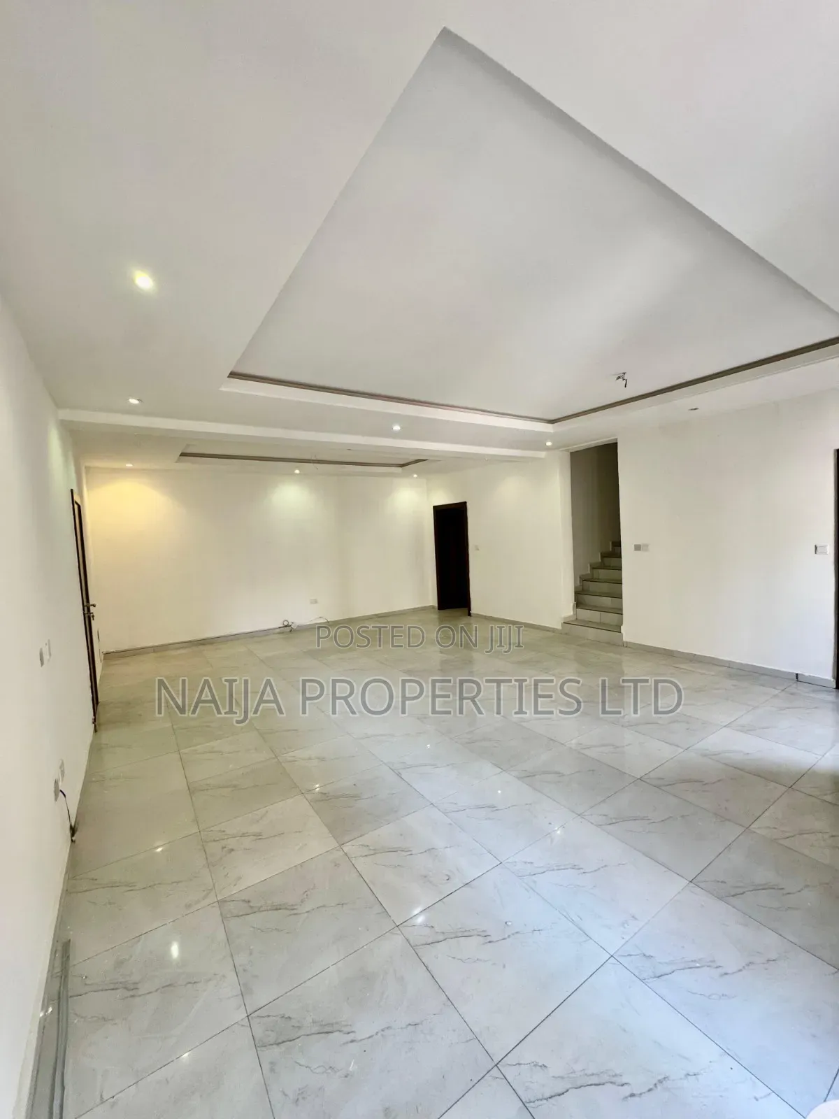 3bdrm Maisonette in Lekki Phase 1 for rent in Lekki Phase 1