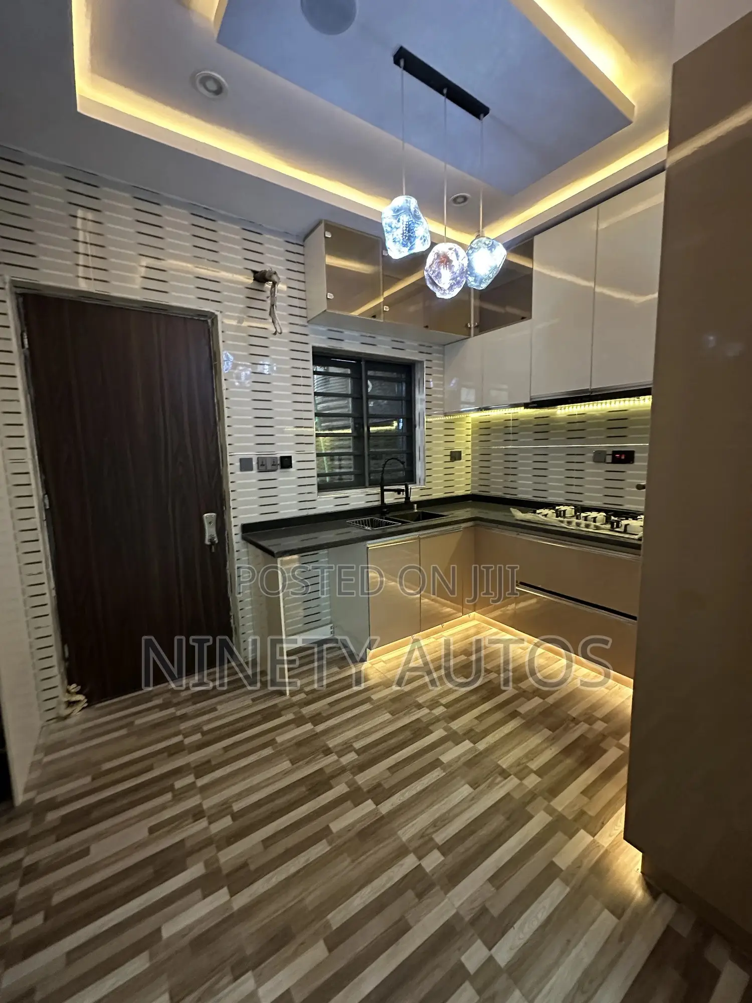 Furnished 4bdrm Townhouse/Terrace in Lekki Expressway for sale in Lekki Expressway