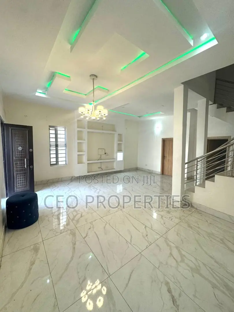 4bdrm Duplex in Thomas Estate for rent in Thomas Estate