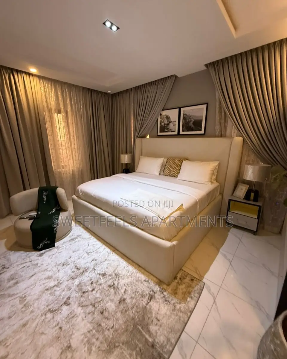 Luxury 2 Bedroom Apartment for Your Home Away From Home Experience in Ikate