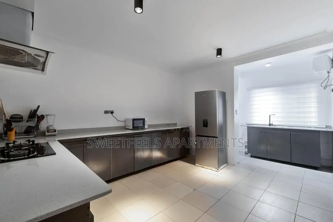 Urban Nest 2 Bedroom Apartment With Snooker Board in Lekki Phase 1