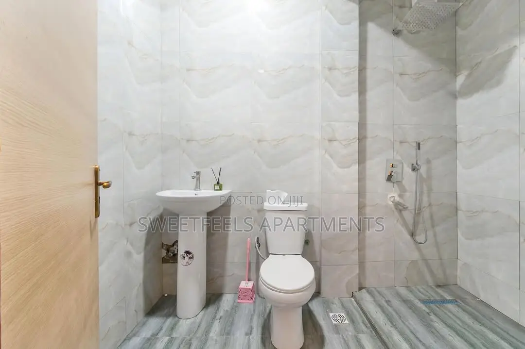 Citadel 1 Bedroom Apartment With Ps5 in Lekki Phase 1