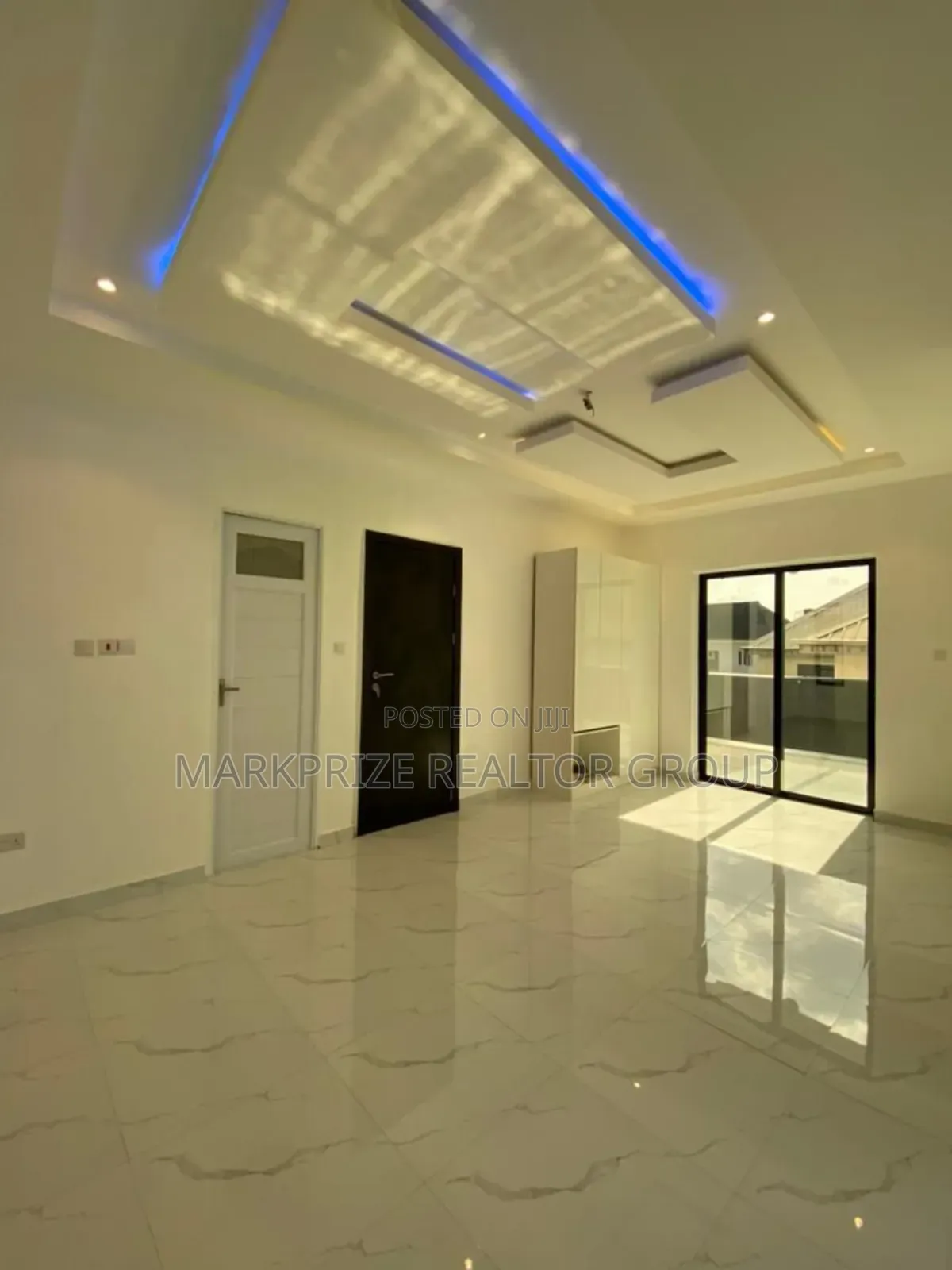 6bdrm Duplex in Opic Isheri for sale in Magodo Isheri