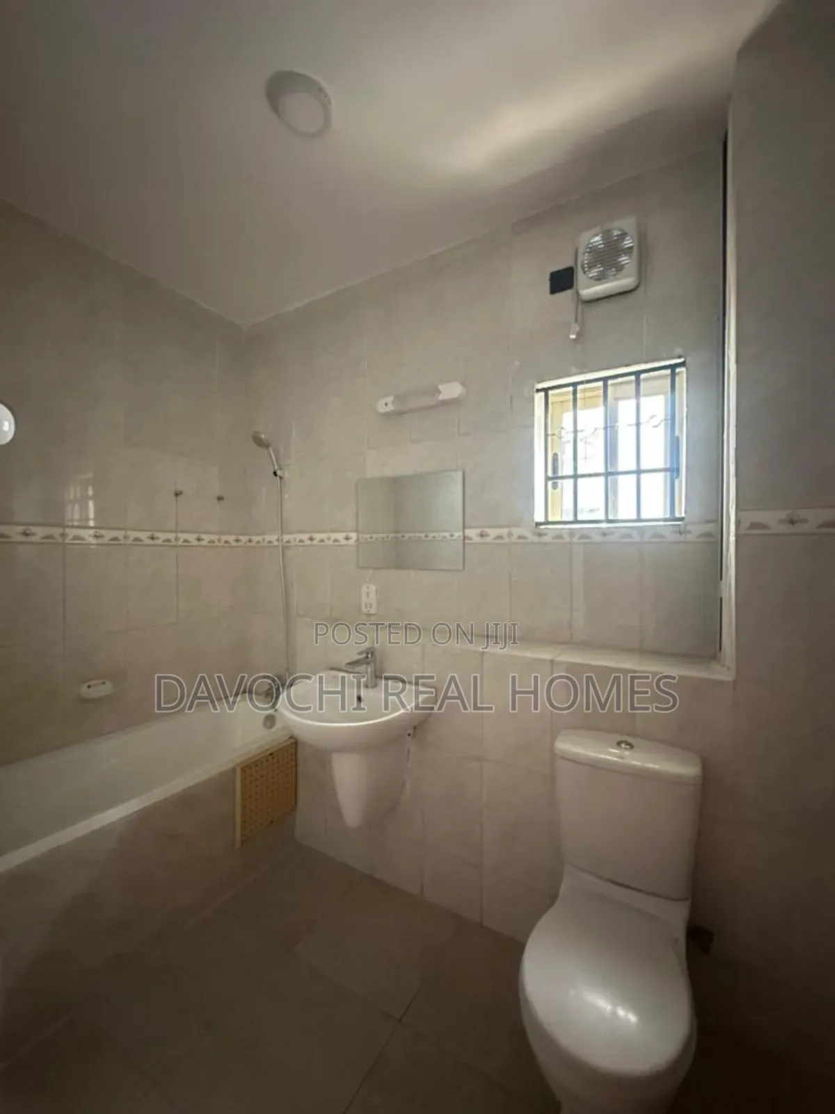 3bdrm Apartment in Lekki Phase1 for rent in Lekki