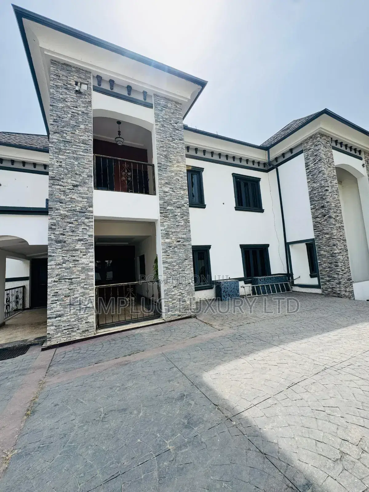 Furnished 7bdrm Duplex in Maitama for sale in Maitama