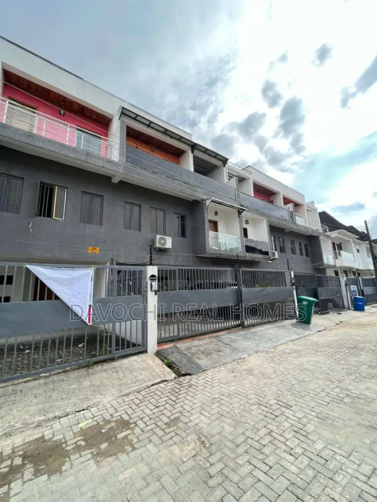 5bdrm Duplex in Idado, Lekki for rent in Lekki