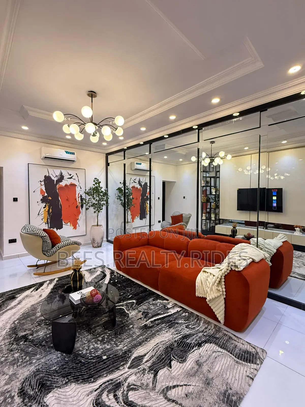 Beautiful 1 Bedroom Apartment With Jacuzzi in Osapa london