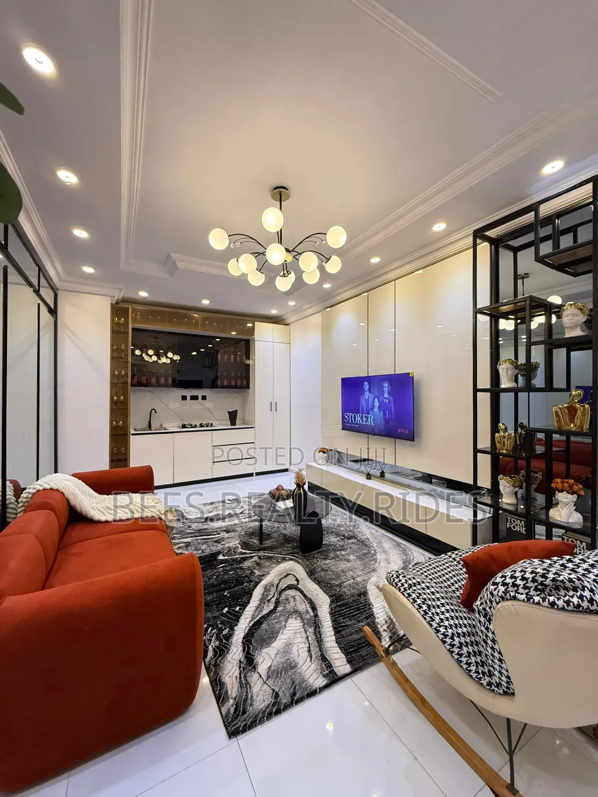 Beautiful 1 Bedroom Apartment With Jacuzzi in Osapa london