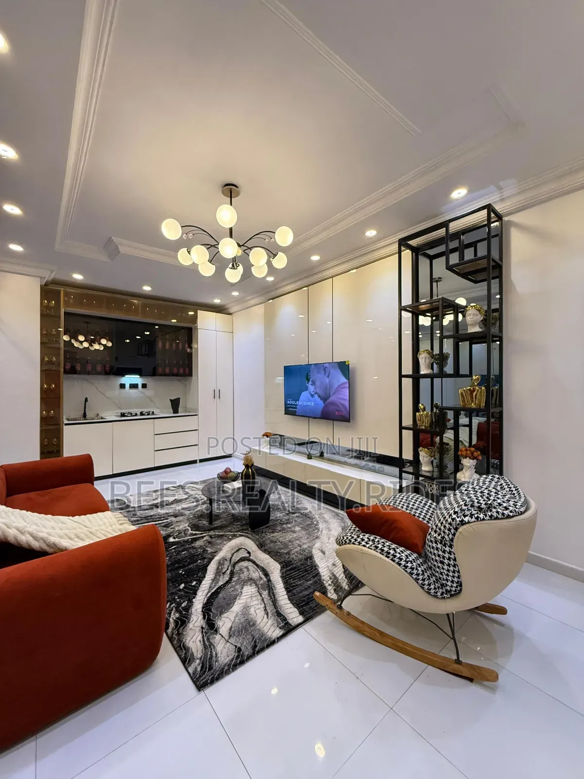 Beautiful 1 Bedroom Apartment With Jacuzzi in Osapa london