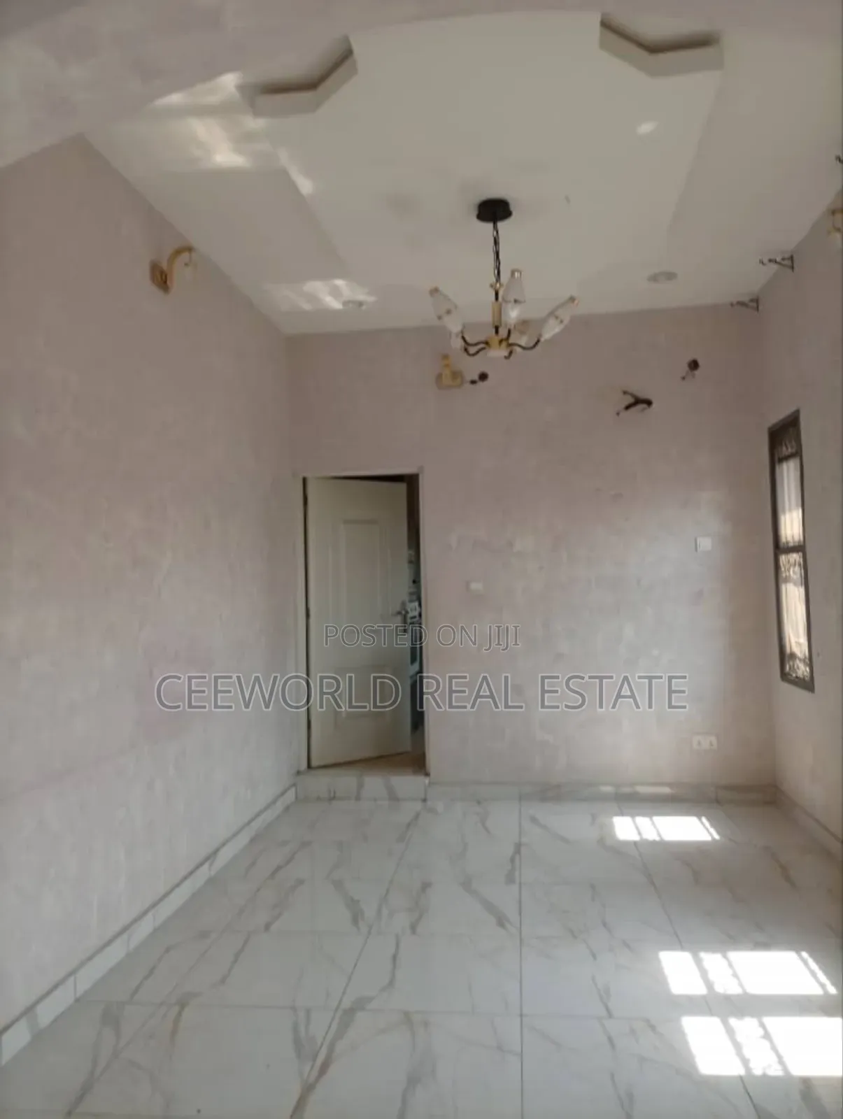 5bdrm Duplex in Alpha Grace Estate, Idishin for rent in Idishin