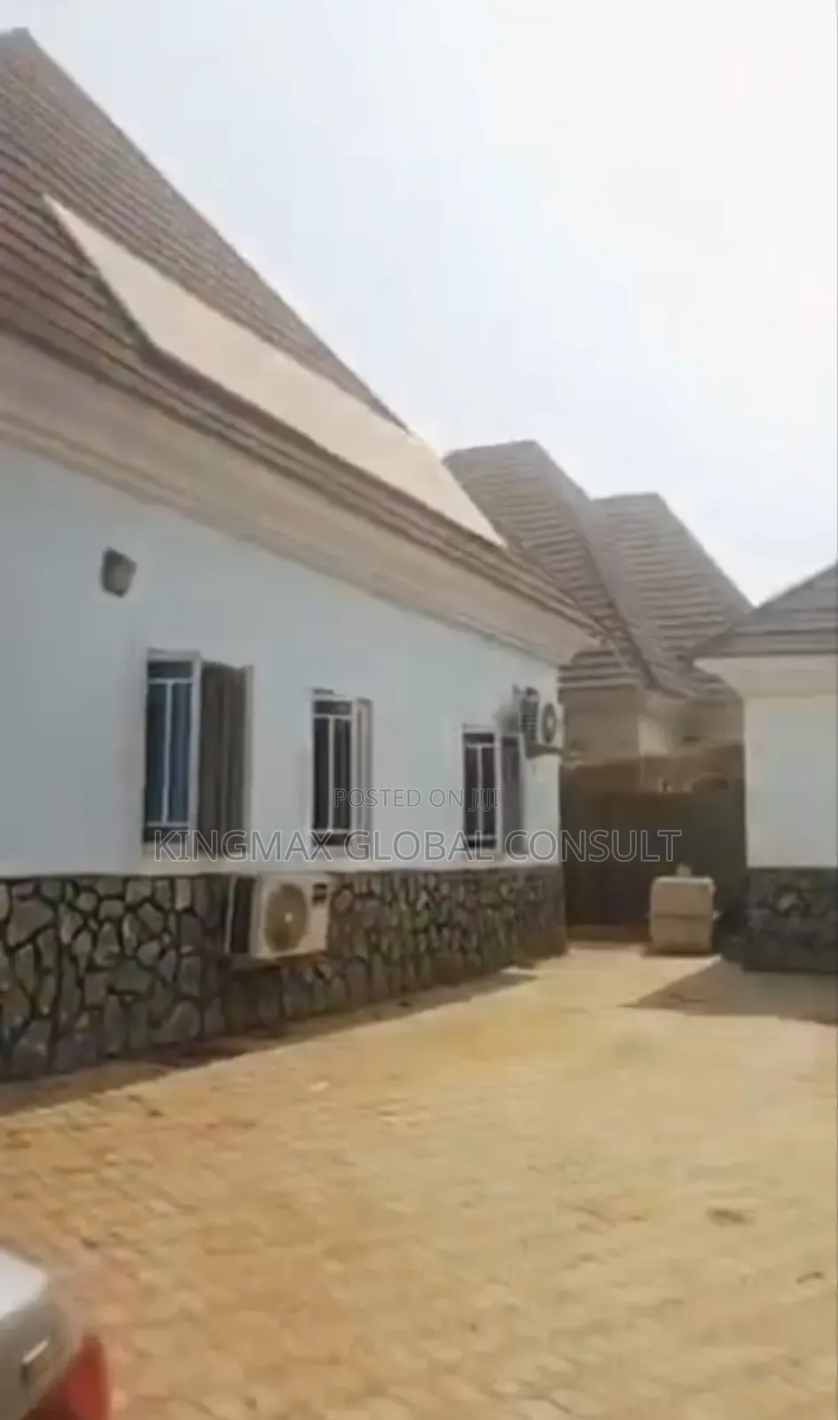 3bdrm Bungalow in Lugbe Abuja for sale in Lugbe District