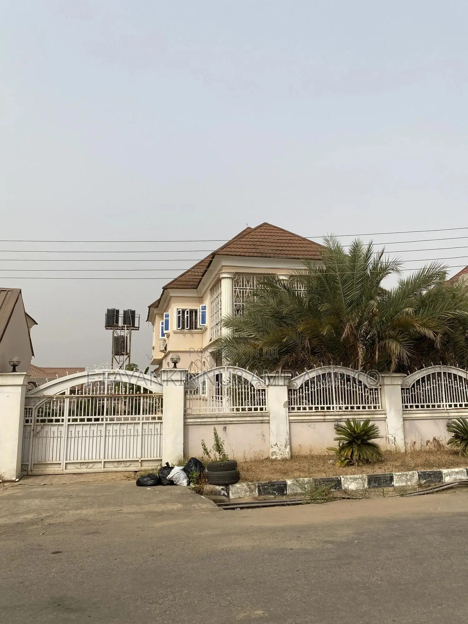 5bdrm Duplex in Basic Estate, Lokogoma for sale in Lokogoma