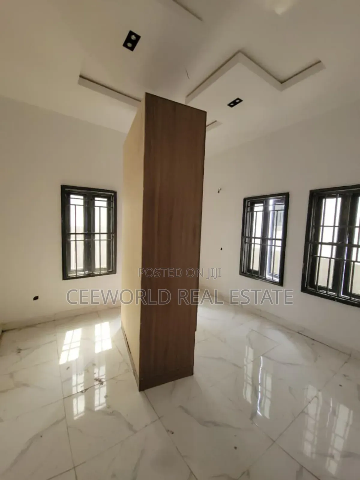 2bdrm Apartment in 2Bedroom Flats To, Basorun for rent in Basorun