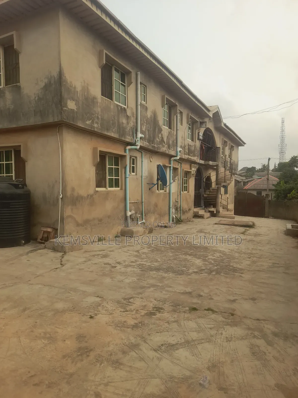 6bdrm Block of Flats in Ado-Odo/Ota for sale in Ado-Odo/Ota