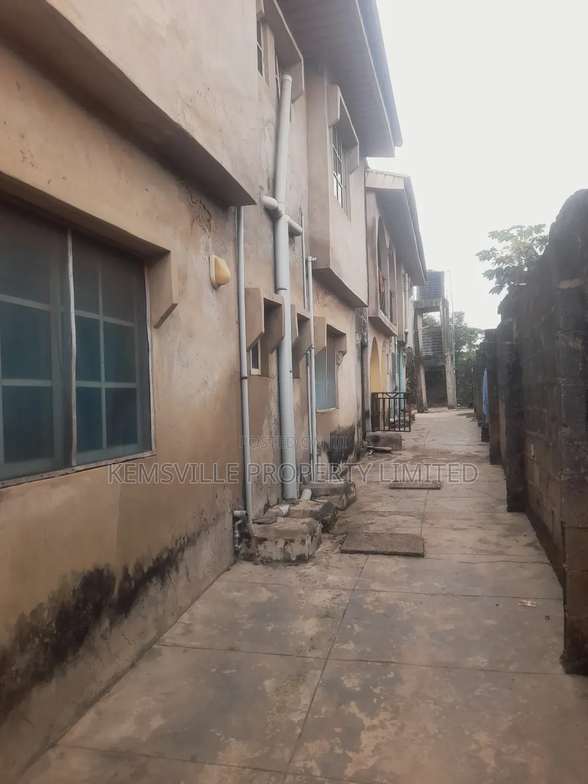 6bdrm Block of Flats in Ado-Odo/Ota for sale in Ado-Odo/Ota