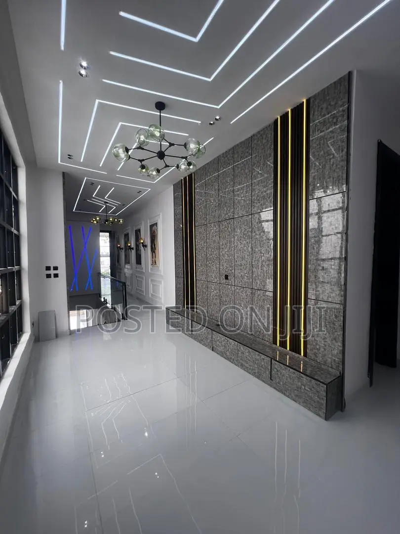 5bdrm Duplex in Ajah for sale in Ajah