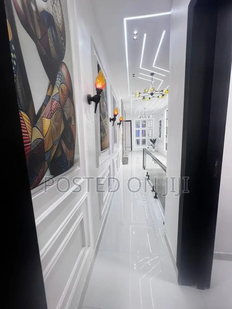 5bdrm Duplex in Ajah for sale in Ajah