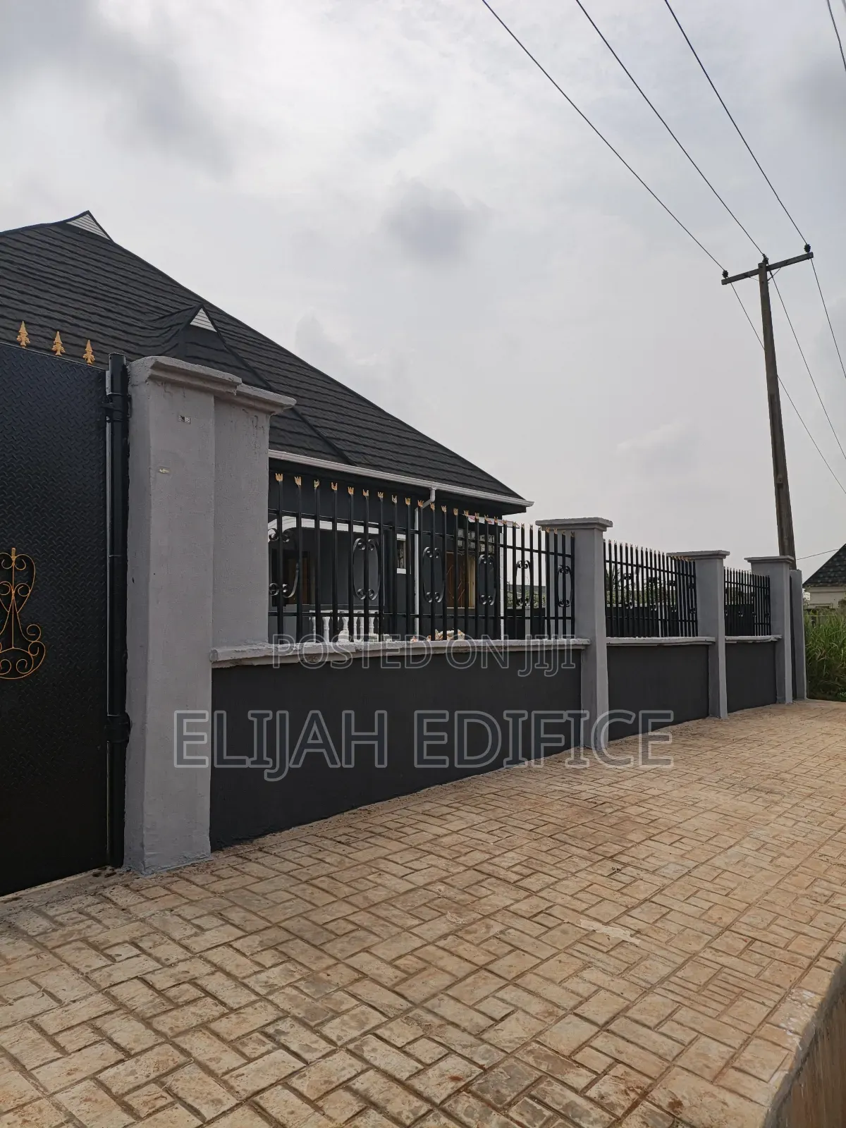 Furnished 1bdrm Block of Flats in Grammar School, Erunwe for rent in Erunwe