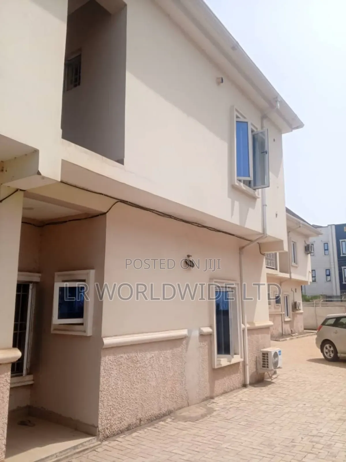 10bdrm Block of Flats in Apo Resettlement for sale in Apo Resettlement