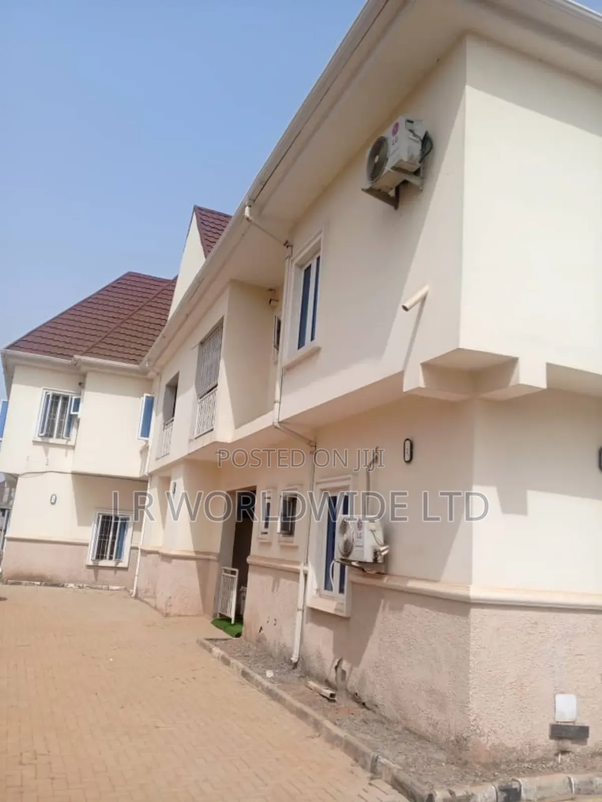 10bdrm Block of Flats in Apo Resettlement for sale in Apo Resettlement