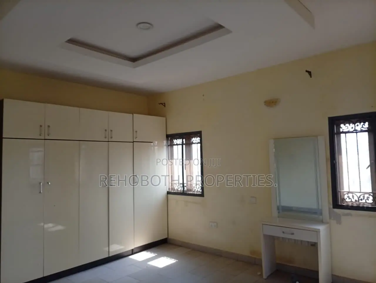 6bdrm Duplex in Alpha Grace Estate, Jericho for rent in Jericho