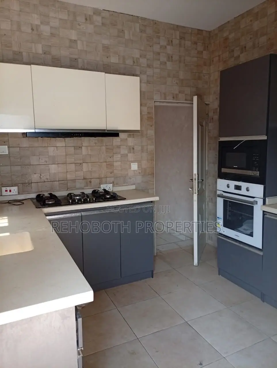 6bdrm Duplex in Alpha Grace Estate, Jericho for rent in Jericho