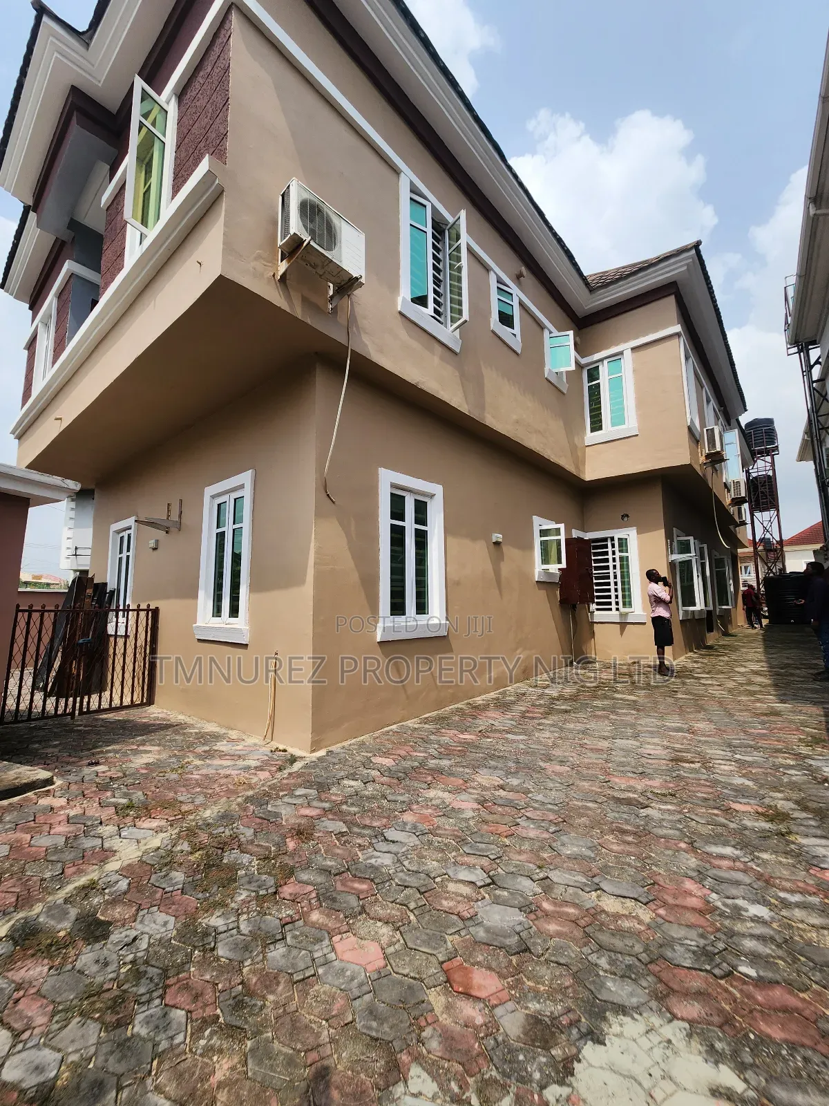 Studio Apartment in Lekki County Home 🏡, Chevron for rent in Chevron