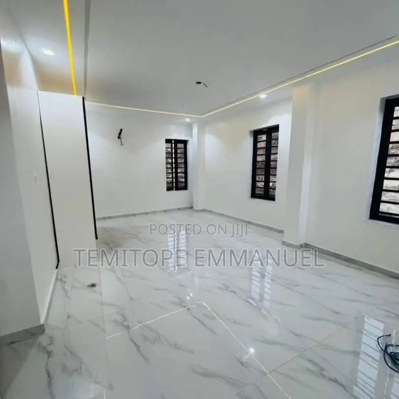 Furnished 5bdrm Duplex in Ojodu Berger for sale in Berger